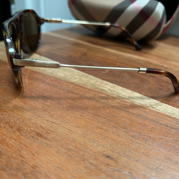 Burberry Aviator Sunglasses - Picture 2 of 4